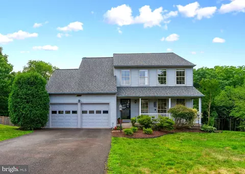 9315 Waterford Dr, Manassas, VA 20110