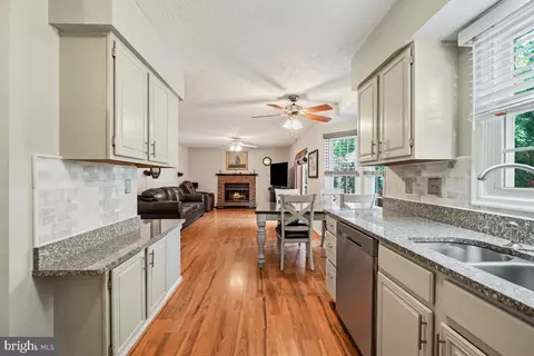 10400 Sorrell Dr, Manassas, VA 20110 photo 12