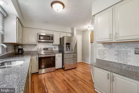 10400 Sorrell Dr, Manassas, VA 20110 photo 13
