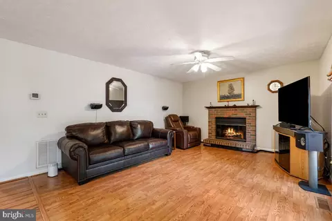 10400 Sorrell Dr, Manassas, VA 20110 photo 16