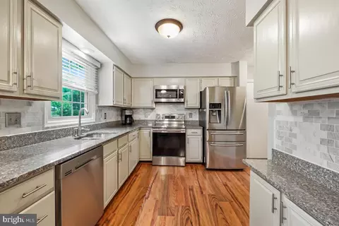 10400 Sorrell Dr, Manassas, VA 20110 photo 14