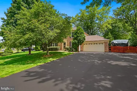 10400 Sorrell Dr, Manassas, VA 20110 photo 3