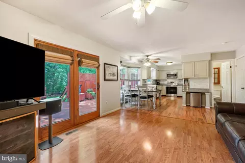 10400 Sorrell Dr, Manassas, VA 20110 photo 15