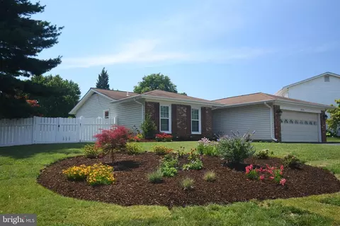 9949 Mallow St, Manassas, VA 20110