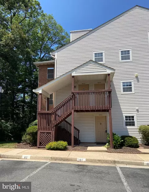 8905 Sugarwood Ln, Manassas, VA 20110
