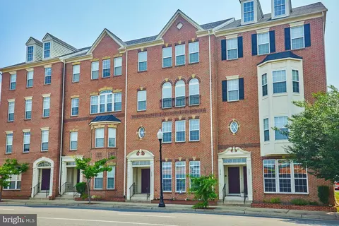 9519 Center St, Manassas, VA 20110