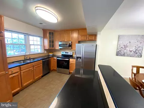 8996 Patterson Pl, Manassas, VA 20110 photo 4