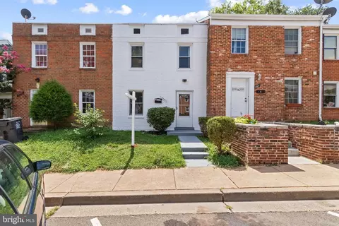 9261 Byrd Dr, Manassas, VA 20110
