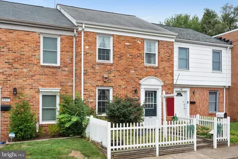9429 Taney Rd, Manassas, VA 20110 photo 2