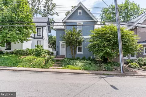 9229 Portner Ave, Manassas, VA 20110