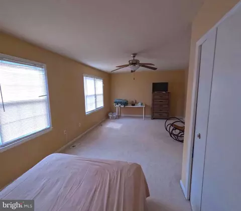 9149 Stevens Ct, Manassas, VA 20110 photo 4