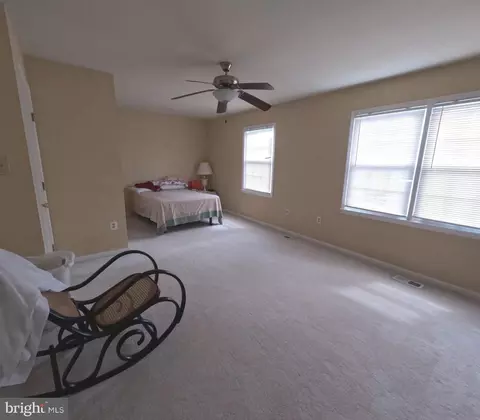9149 Stevens Ct, Manassas, VA 20110 photo 3