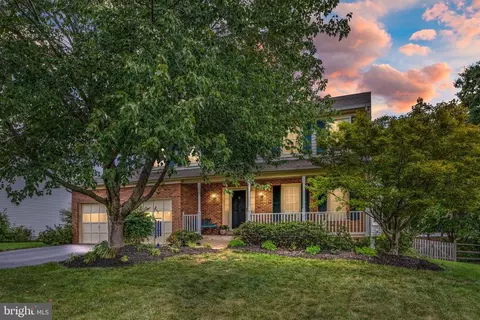 9311 Saffron Hill Ct, Manassas, VA 20110