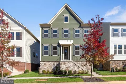 9613 Jefferson St, Manassas, VA 20110