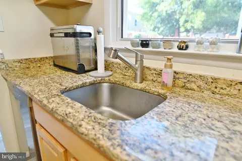 9040 Bonham Cir, Manassas, VA 20110 photo 9