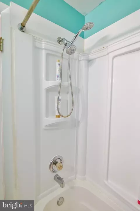 9040 Bonham Cir, Manassas, VA 20110 photo 19
