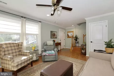 8576 Adamson St, Manassas, VA 20110 photo 8