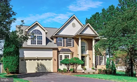 9580 Clover Hill Rd, Manassas, VA 20110