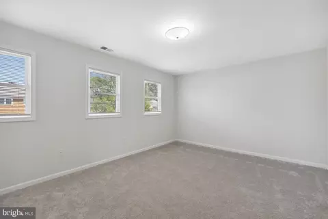 8524 Piney Point Ct, Manassas, VA 20110 photo 13
