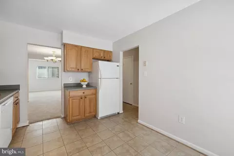 8524 Piney Point Ct, Manassas, VA 20110 photo 6