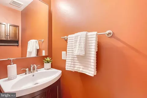10157 Allwood Ct, Manassas, VA 20110 photo 17