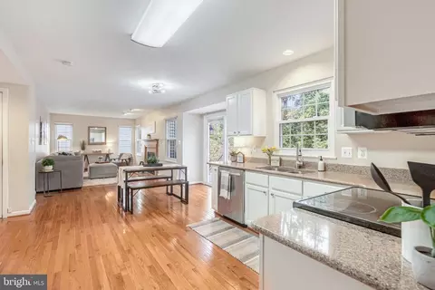 10157 Allwood Ct, Manassas, VA 20110 photo 11