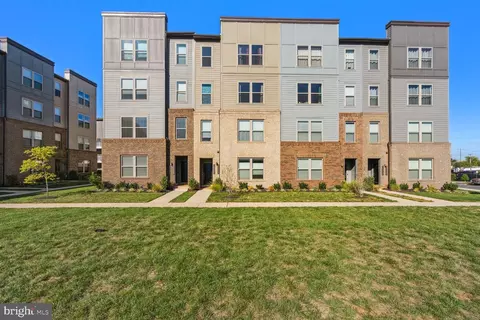 10331 Ratcliffe Trl, Manassas, VA 20110