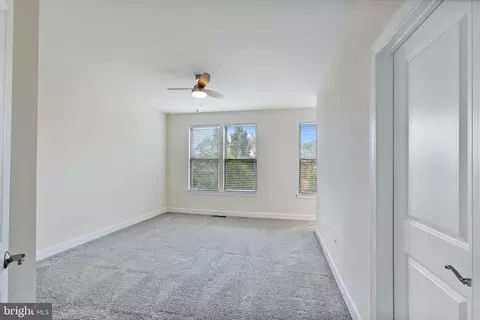 10491 Davis Pl, Manassas, VA 20110 photo 17