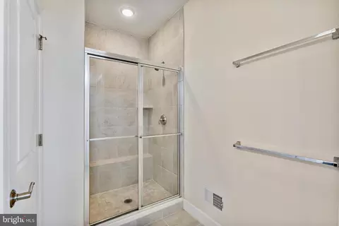 10491 Davis Pl, Manassas, VA 20110 photo 19