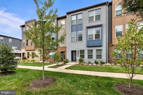 10491 Davis Pl, Manassas, VA 20110