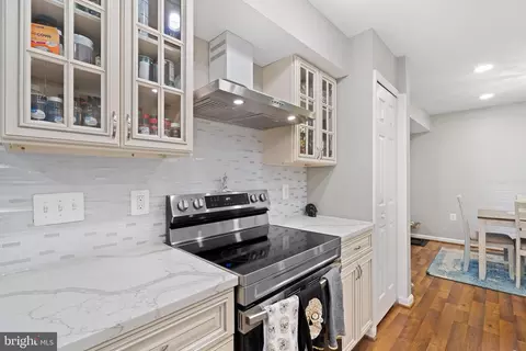 8959 Jasmine Ct, Manassas, VA 20110 photo 7