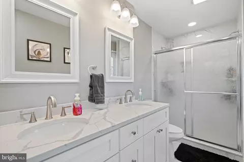 8959 Jasmine Ct, Manassas, VA 20110 photo 18