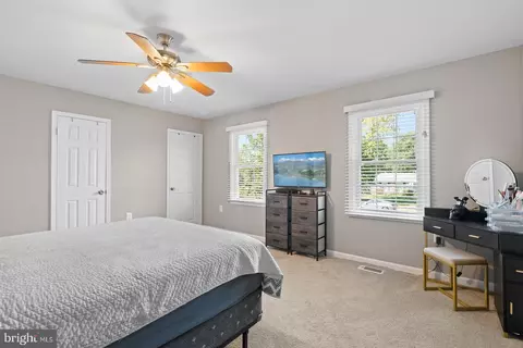8959 Jasmine Ct, Manassas, VA 20110 photo 15