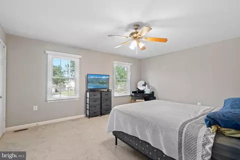 8959 Jasmine Ct, Manassas, VA 20110 photo 16