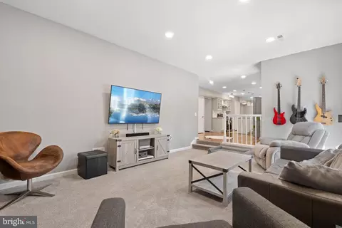 8959 Jasmine Ct, Manassas, VA 20110 photo 12