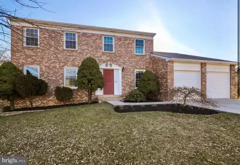 8875 Sweetbriar St, Manassas, VA 20110