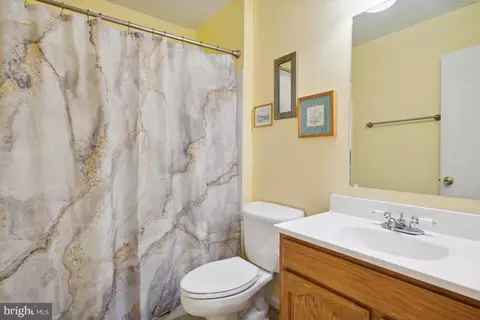 10123 Wimbledon Ct, Manassas, VA 20110 photo 18