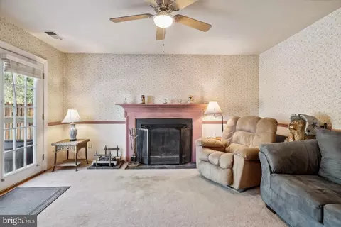 10123 Wimbledon Ct, Manassas, VA 20110 photo 32