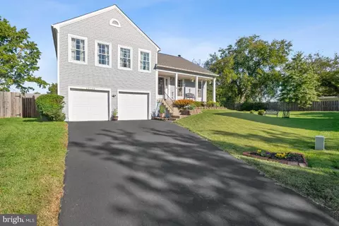 10123 Wimbledon Ct, Manassas, VA 20110 photo 3