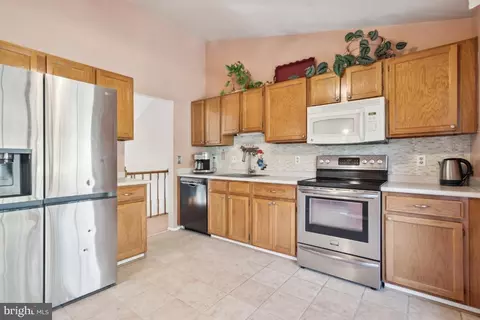 10123 Wimbledon Ct, Manassas, VA 20110 photo 14