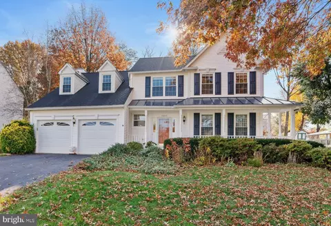 10205 Waterford Dr, Manassas, VA 20110