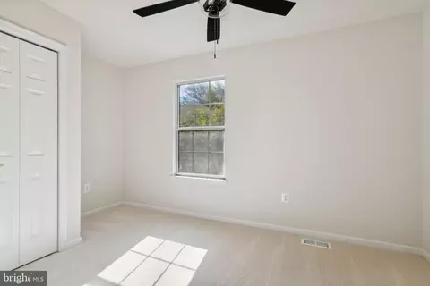 10400 Spraggins Ct, Manassas, VA 20110 photo 27