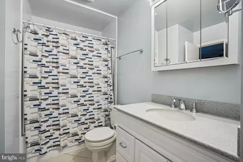 8966 Merit Ct, Manassas, VA 20110 photo 18