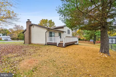 8966 Merit Ct, Manassas, VA 20110 photo 23