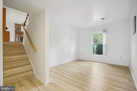 8966 Merit Ct, Manassas, VA 20110 photo 19