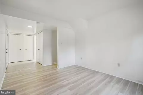 8966 Merit Ct, Manassas, VA 20110 photo 20