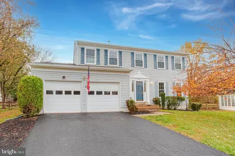9370 River Crest Rd, Manassas, VA 20110