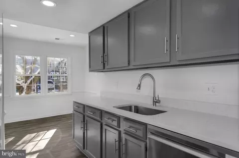 9007 Miles Pl, Manassas, VA 20110 photo 7