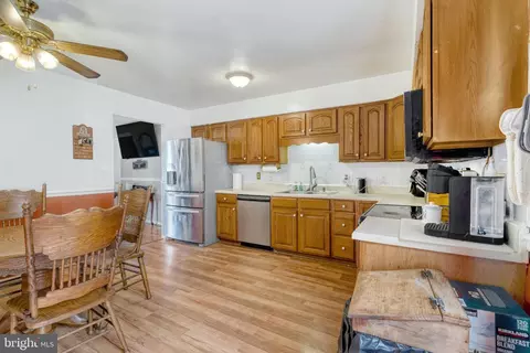 9193 Winterset Dr, Manassas, VA 20110 photo 10