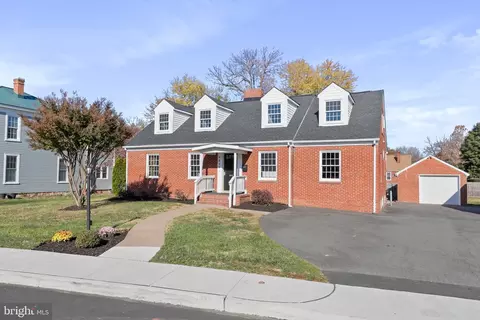 9010 Quarry St, Manassas, VA 20110 photo 3